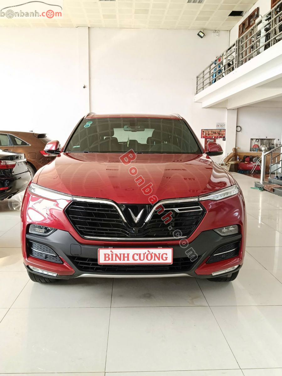 VinFast Lux SA 2.0 2.0 AT